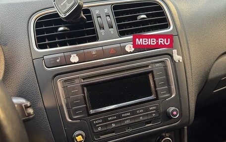 Volkswagen Polo VI (EU Market), 2015 год, 800 000 рублей, 9 фотография