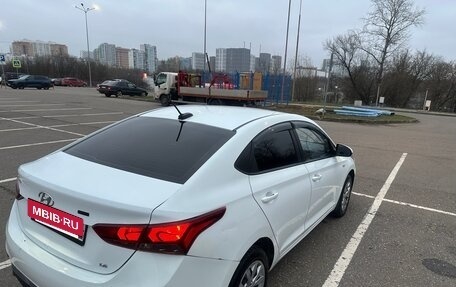 Hyundai Solaris II рестайлинг, 2019 год, 820 000 рублей, 3 фотография