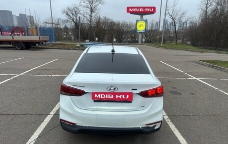 Hyundai Solaris II рестайлинг, 2019 год, 820 000 рублей, 4 фотография