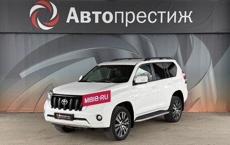 Toyota Land Cruiser Prado 150 рестайлинг 2, 2014 год, 3 320 000 рублей, 2 фотография