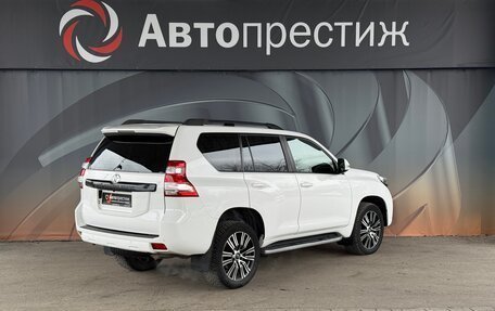 Toyota Land Cruiser Prado 150 рестайлинг 2, 2014 год, 3 320 000 рублей, 6 фотография