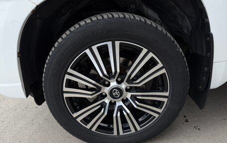 Toyota Land Cruiser Prado 150 рестайлинг 2, 2014 год, 3 320 000 рублей, 23 фотография