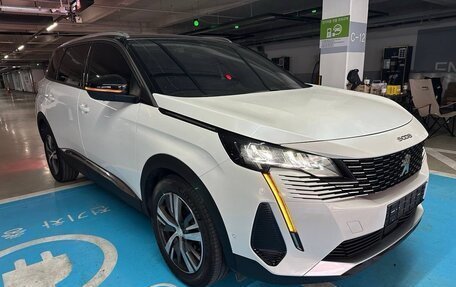 Peugeot 5008 II, 2022 год, 2 100 000 рублей, 2 фотография