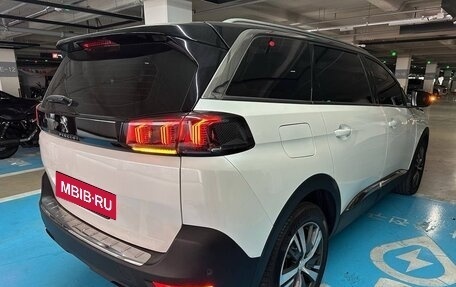 Peugeot 5008 II, 2022 год, 2 100 000 рублей, 3 фотография