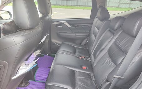 Mitsubishi Pajero Sport III рестайлинг, 2017 год, 3 120 000 рублей, 8 фотография