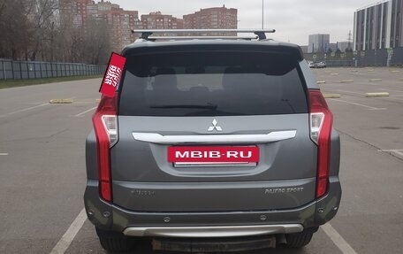 Mitsubishi Pajero Sport III рестайлинг, 2017 год, 3 120 000 рублей, 11 фотография