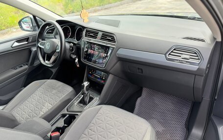 Volkswagen Tiguan II, 2021 год, 2 520 000 рублей, 12 фотография