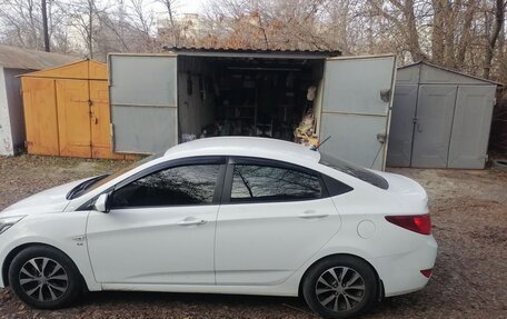 Hyundai Solaris II рестайлинг, 2016 год, 1 350 000 рублей, 2 фотография