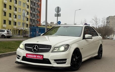 Mercedes-Benz C-Класс, 2011 год, 1 380 000 рублей, 1 фотография