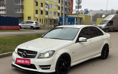 Mercedes-Benz C-Класс, 2011 год, 1 380 000 рублей, 2 фотография