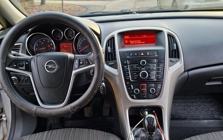 Opel Astra J, 2011 год, 550 000 рублей, 11 фотография