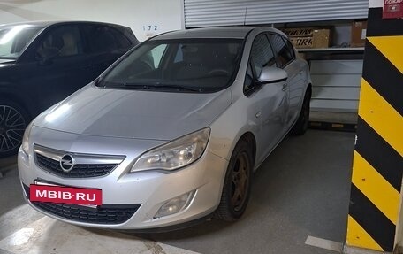 Opel Astra J, 2011 год, 550 000 рублей, 4 фотография
