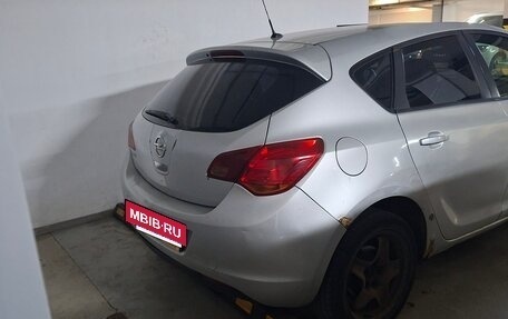 Opel Astra J, 2011 год, 550 000 рублей, 3 фотография