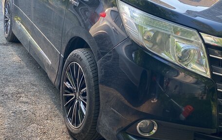 Toyota Noah III, 2015 год, 1 790 000 рублей, 9 фотография