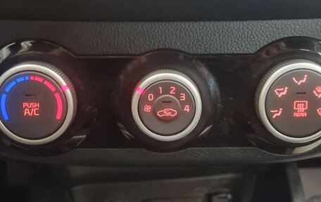 KIA Rio III рестайлинг, 2017 год, 1 060 000 рублей, 12 фотография