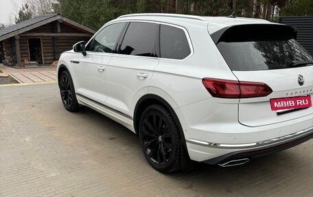 Volkswagen Touareg III, 2019 год, 7 800 000 рублей, 4 фотография
