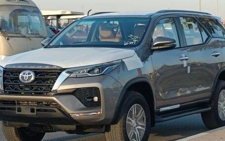 Toyota Fortuner II, 2025 год, 4 618 000 рублей, 3 фотография