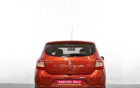 Renault Sandero II рестайлинг, 2015 год, 749 000 рублей, 6 фотография