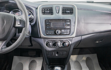 Renault Sandero II рестайлинг, 2015 год, 749 000 рублей, 17 фотография