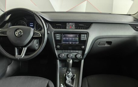 Skoda Octavia, 2019 год, 1 797 000 рублей, 12 фотография