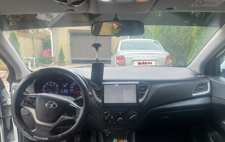 Hyundai Solaris II рестайлинг, 2017 год, 930 000 рублей, 13 фотография