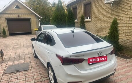 Hyundai Solaris II рестайлинг, 2017 год, 930 000 рублей, 9 фотография