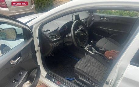 Hyundai Solaris II рестайлинг, 2017 год, 930 000 рублей, 17 фотография