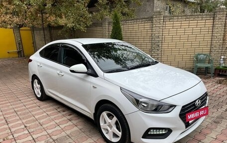 Hyundai Solaris II рестайлинг, 2017 год, 930 000 рублей, 7 фотография