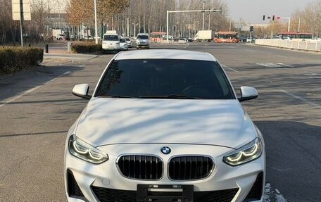 BMW 1 серия, 2022 год, 1 746 000 рублей, 2 фотография