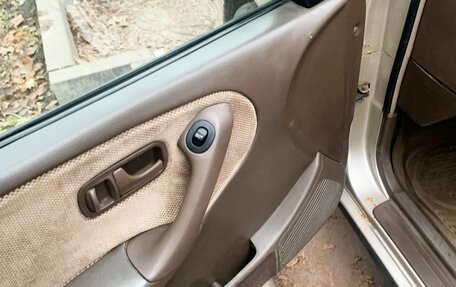 Nissan Primera II рестайлинг, 1991 год, 159 000 рублей, 8 фотография