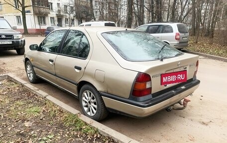 Nissan Primera II рестайлинг, 1991 год, 159 000 рублей, 3 фотография