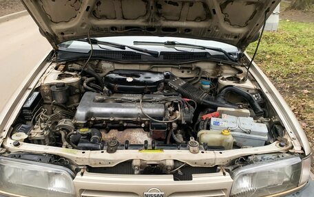 Nissan Primera II рестайлинг, 1991 год, 159 000 рублей, 15 фотография