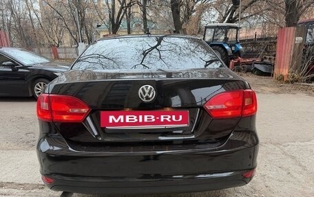 Volkswagen Jetta VI, 2013 год, 930 000 рублей, 6 фотография