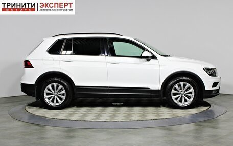 Volkswagen Tiguan II, 2019 год, 2 397 000 рублей, 4 фотография