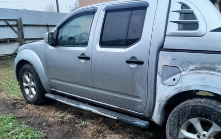 Nissan Navara (Frontier), 2010 год, 700 000 рублей, 7 фотография