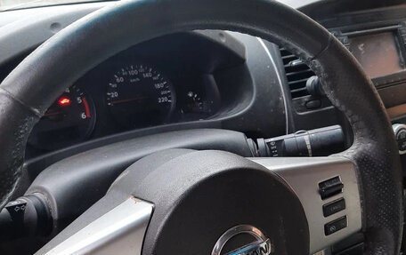 Nissan Navara (Frontier), 2010 год, 700 000 рублей, 9 фотография