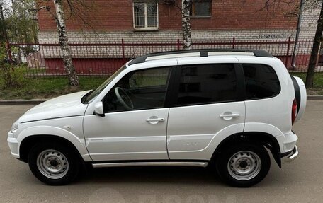 Chevrolet Niva I рестайлинг, 2019 год, 950 000 рублей, 6 фотография