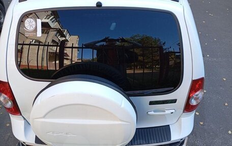 Chevrolet Niva I рестайлинг, 2019 год, 950 000 рублей, 2 фотография