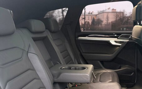 Volkswagen Touareg III, 2018 год, 4 999 999 рублей, 9 фотография