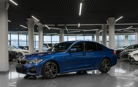 BMW 3 серия, 2019 год, 3 090 000 рублей, 1 фотография