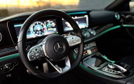 Mercedes-Benz E-Класс, 2018 год, 3 490 000 рублей, 15 фотография