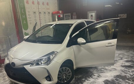 Toyota Vitz, 2018 год, 1 070 000 рублей, 7 фотография