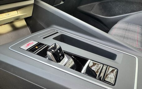 Volkswagen Golf GTI, 2023 год, 4 500 000 рублей, 20 фотография