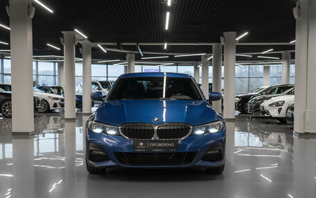 BMW 3 серия, 2019 год, 3 090 000 рублей, 3 фотография