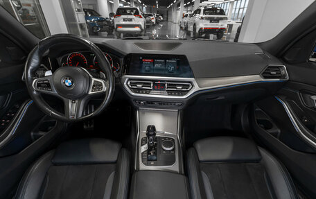 BMW 3 серия, 2019 год, 3 090 000 рублей, 8 фотография