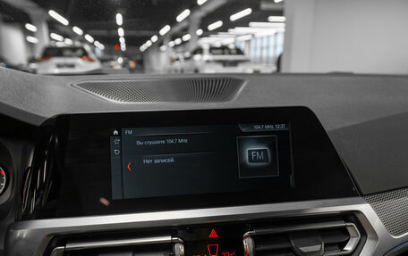 BMW 3 серия, 2019 год, 3 090 000 рублей, 22 фотография