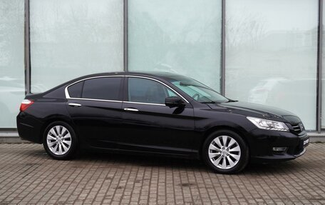 Honda Accord IX рестайлинг, 2013 год, 1 580 000 рублей, 1 фотография
