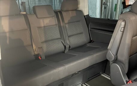 Volkswagen Multivan T5, 2005 год, 1 500 000 рублей, 1 фотография