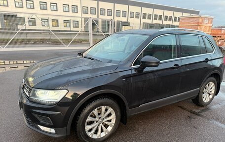 Volkswagen Tiguan II, 2017 год, 1 590 000 рублей, 1 фотография