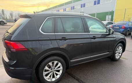 Volkswagen Tiguan II, 2017 год, 1 590 000 рублей, 3 фотография